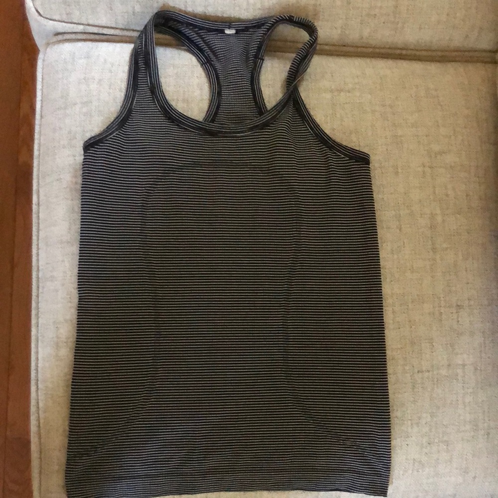 Lululemon tank top S